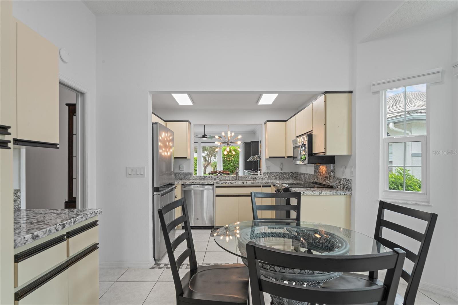 LONG COMMON - Residential