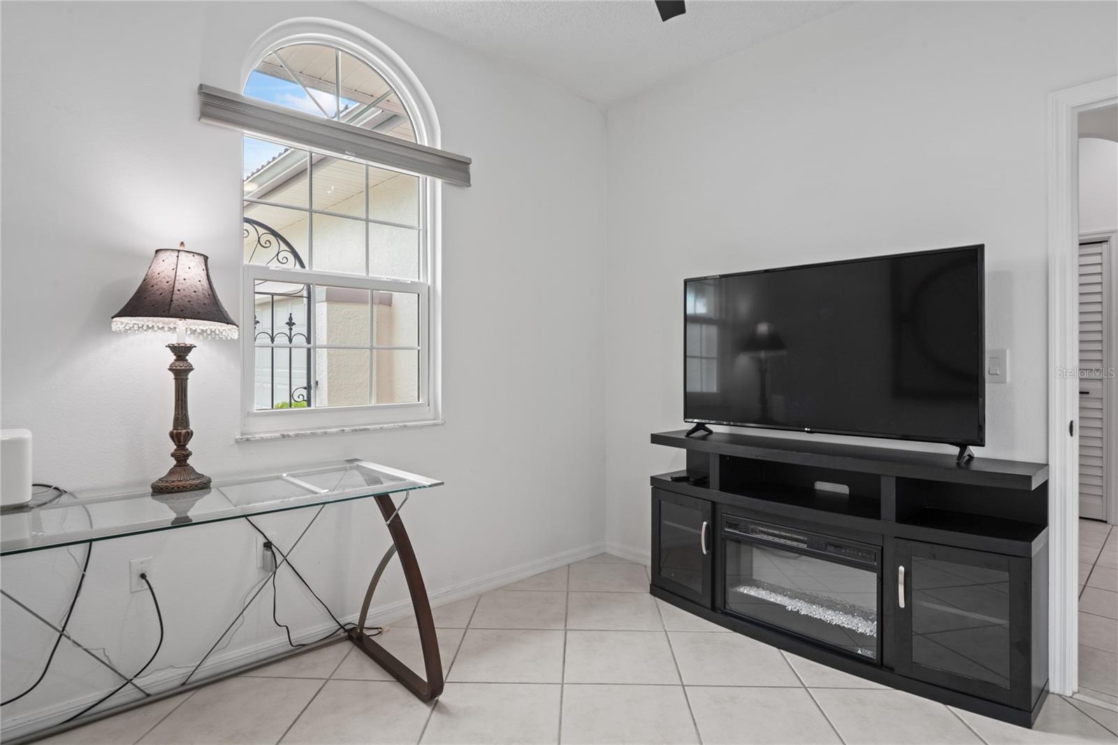 LONG COMMON - Residential