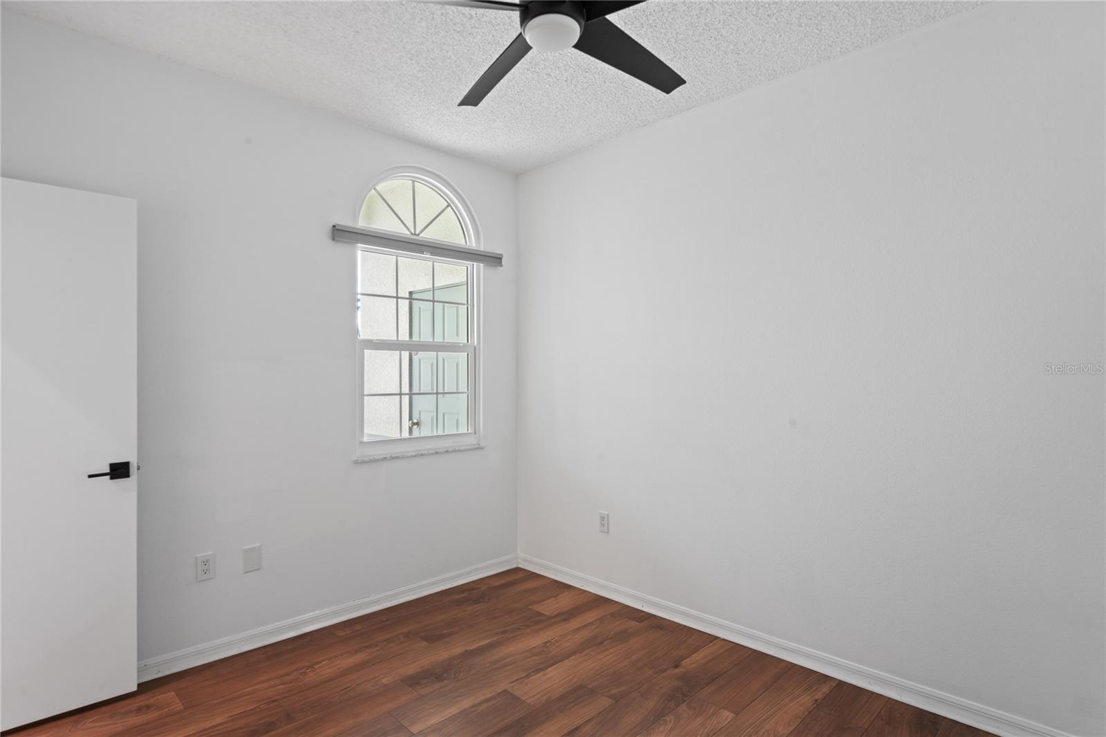 LONG COMMON - Residential