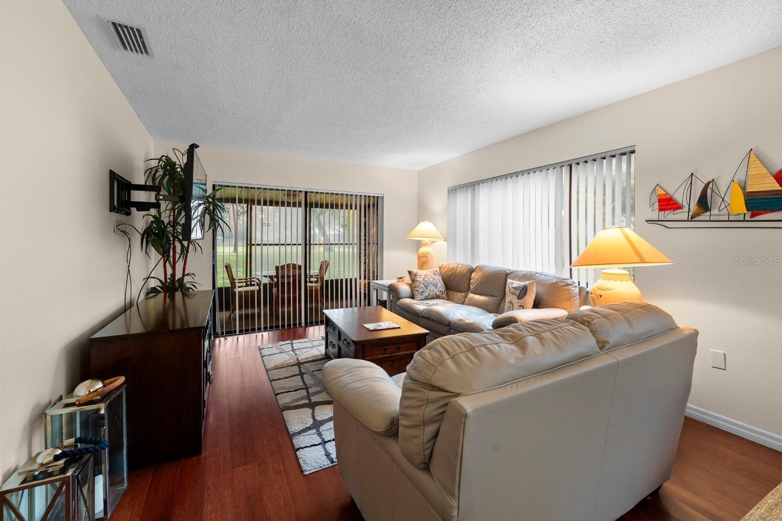 BEACON WOODS WEDGEWOOD CONDO - Residential