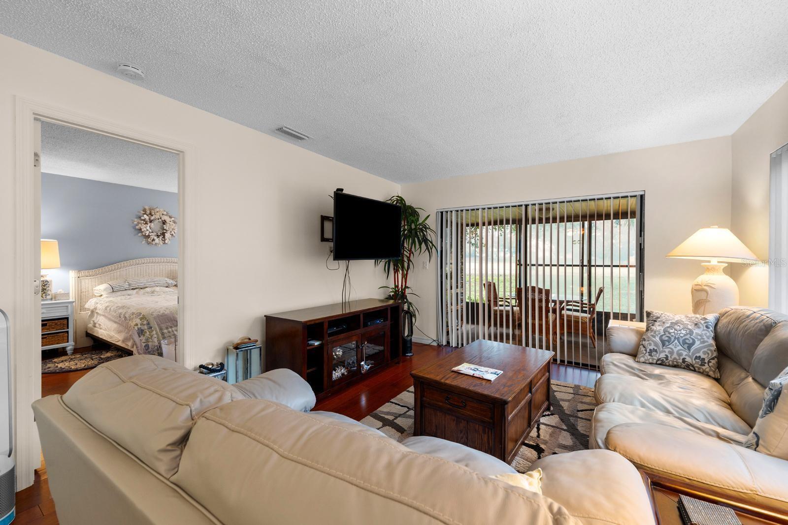 BEACON WOODS WEDGEWOOD CONDO - Residential
