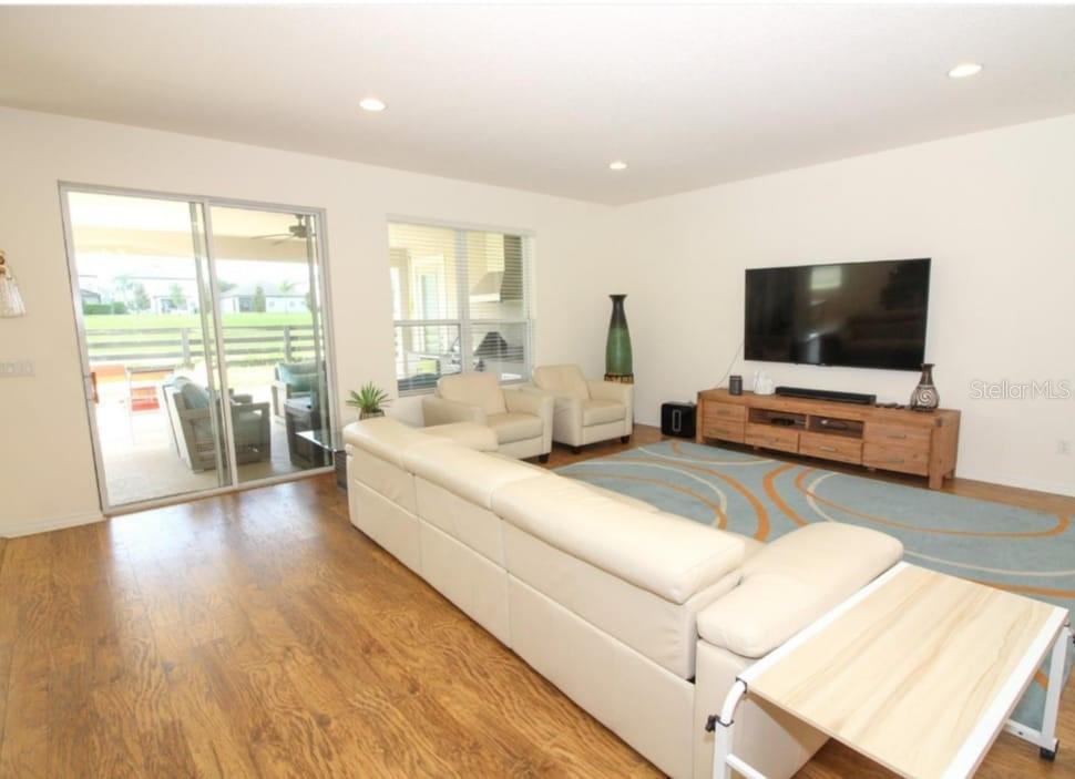 WEST LAKE HANCOCK ESTATES - Residential Lease