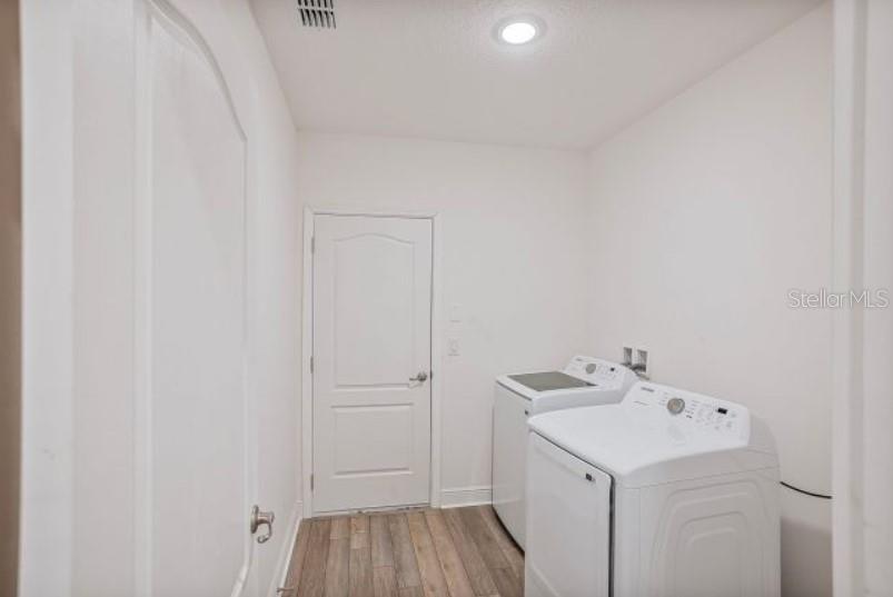 RESERVES AT HAMMOCK OAKS - Residential