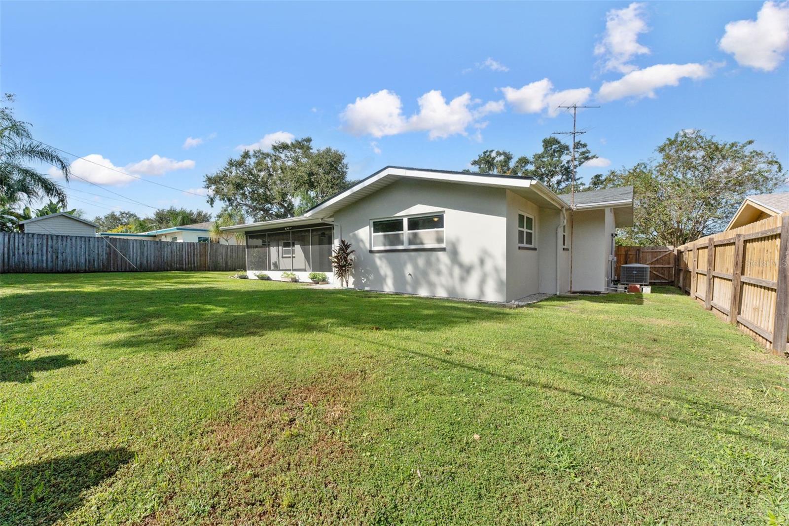 SUNSET LAKE ESTATES - Residential