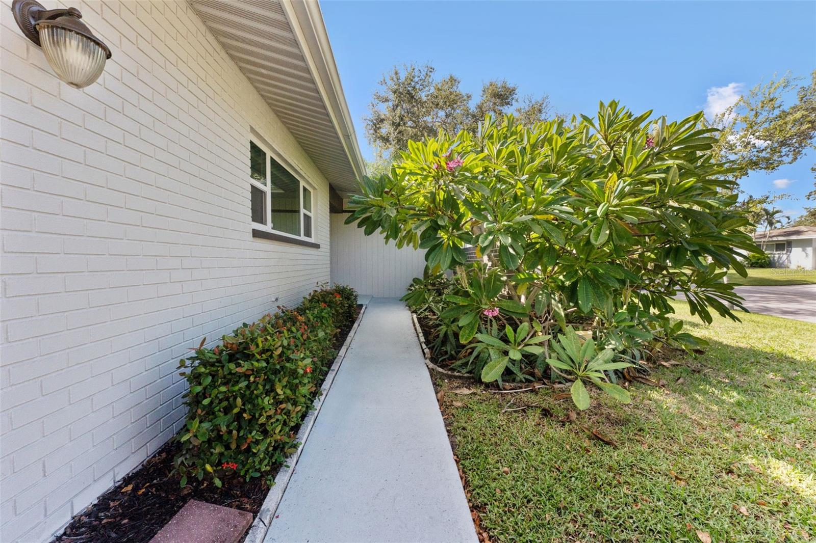 SUNSET LAKE ESTATES - Residential