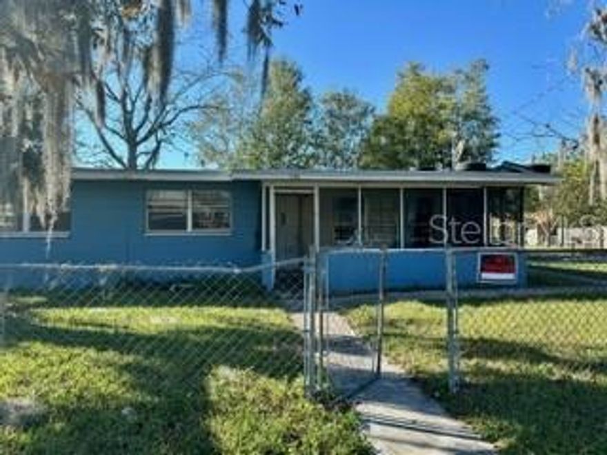 Great investment opportunity! This is a 3 bedroom, 1 bath, with an open floor plan, home seating in a large fenced corner lot. The property offers ample opportunities, no HOA, easy access to major highways, situated in the fast growing area of Plant City. Sold AS IS, Cash Only.
