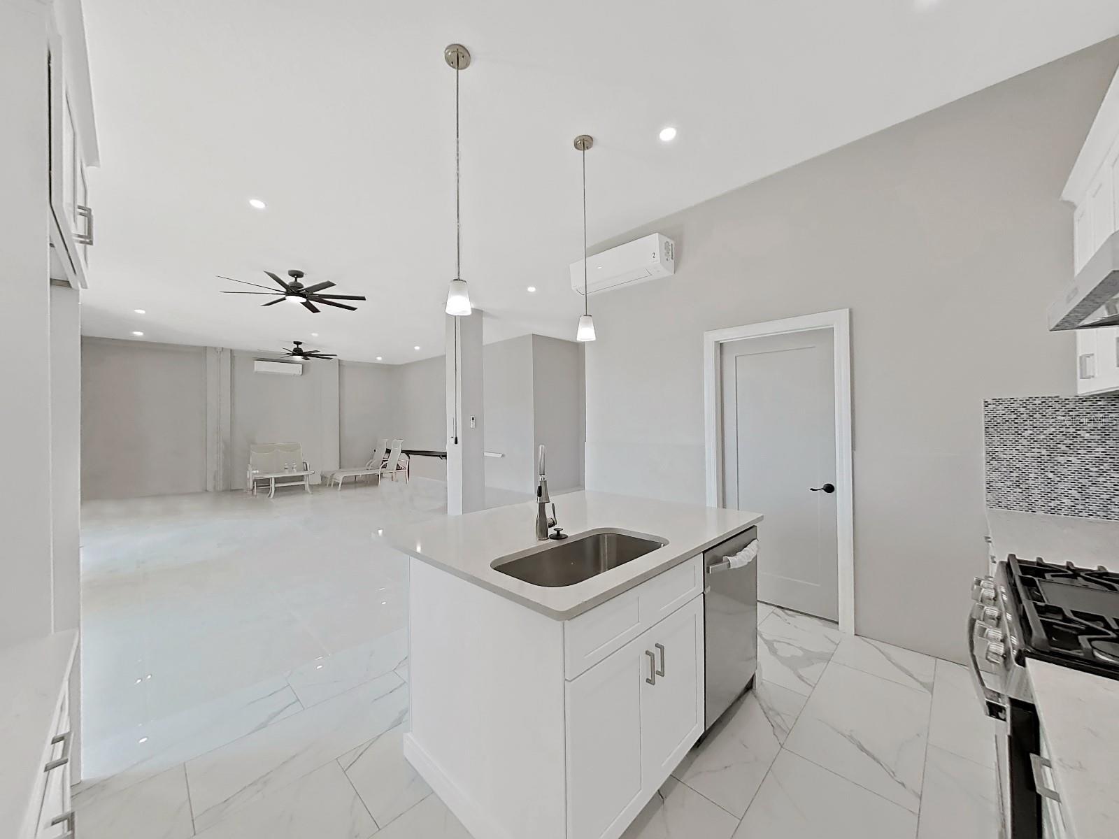 BAY POINT ESTATES 2ND ADD - Residential Lease
