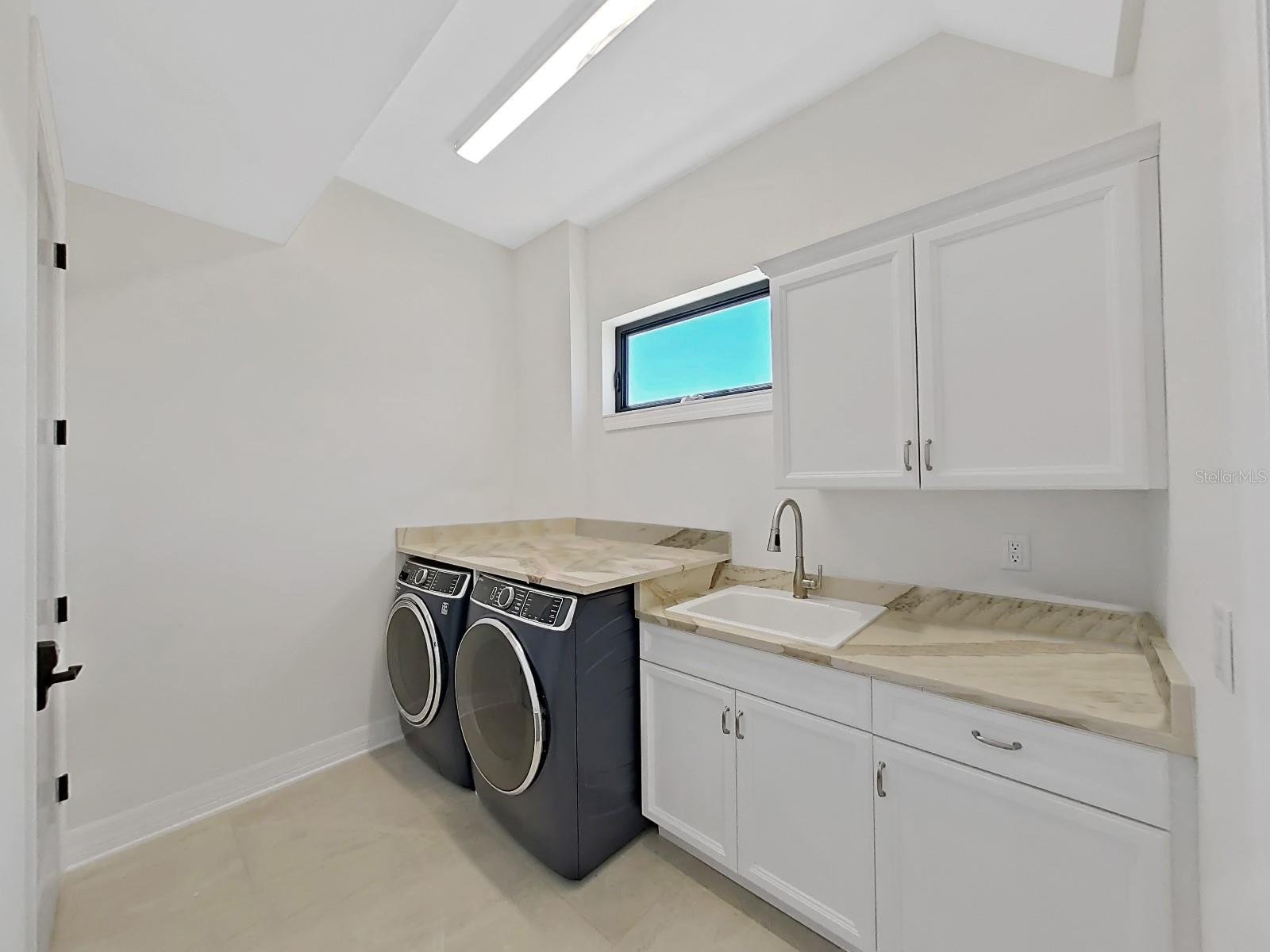 BAY POINT ESTATES 2ND ADD - Residential Lease