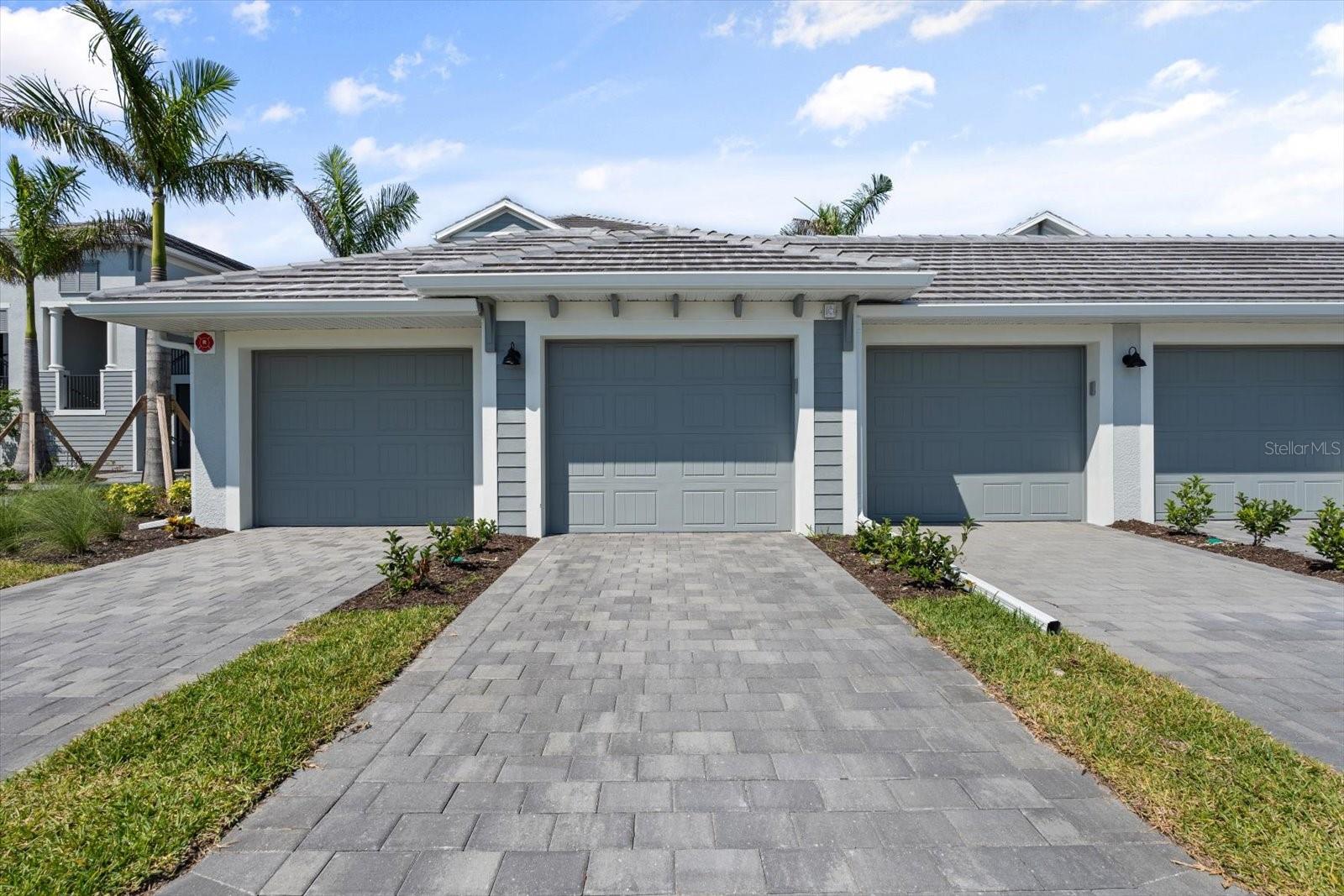 WELLEN PARK GOLF AND COUNTRY CLUB - Residential Lease