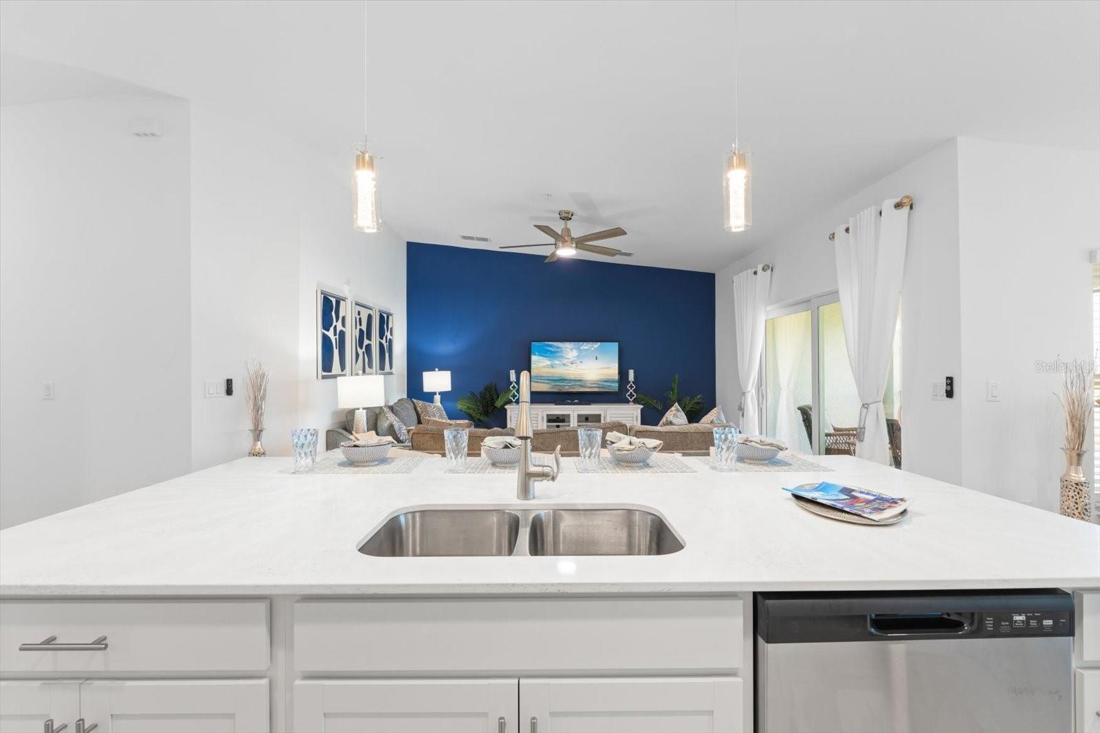 WELLEN PARK GOLF AND COUNTRY CLUB - Residential Lease