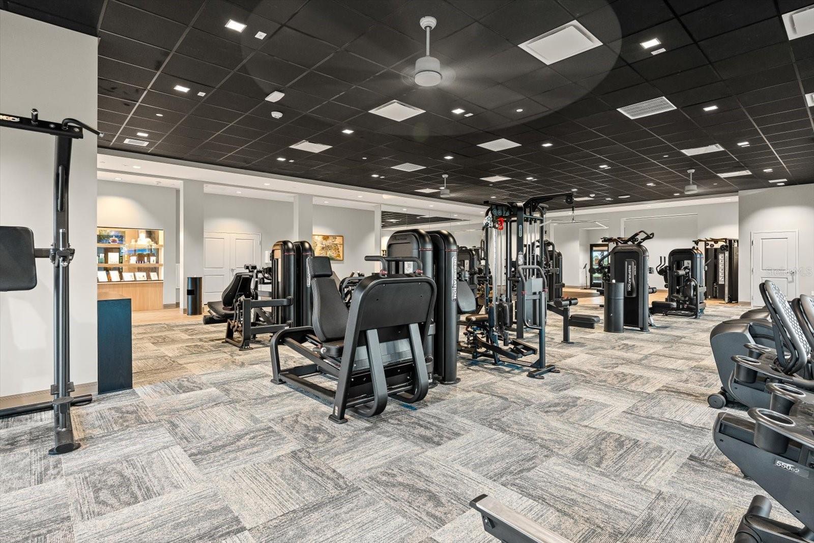 WELLEN PARK GOLF AND COUNTRY CLUB - Residential Lease
