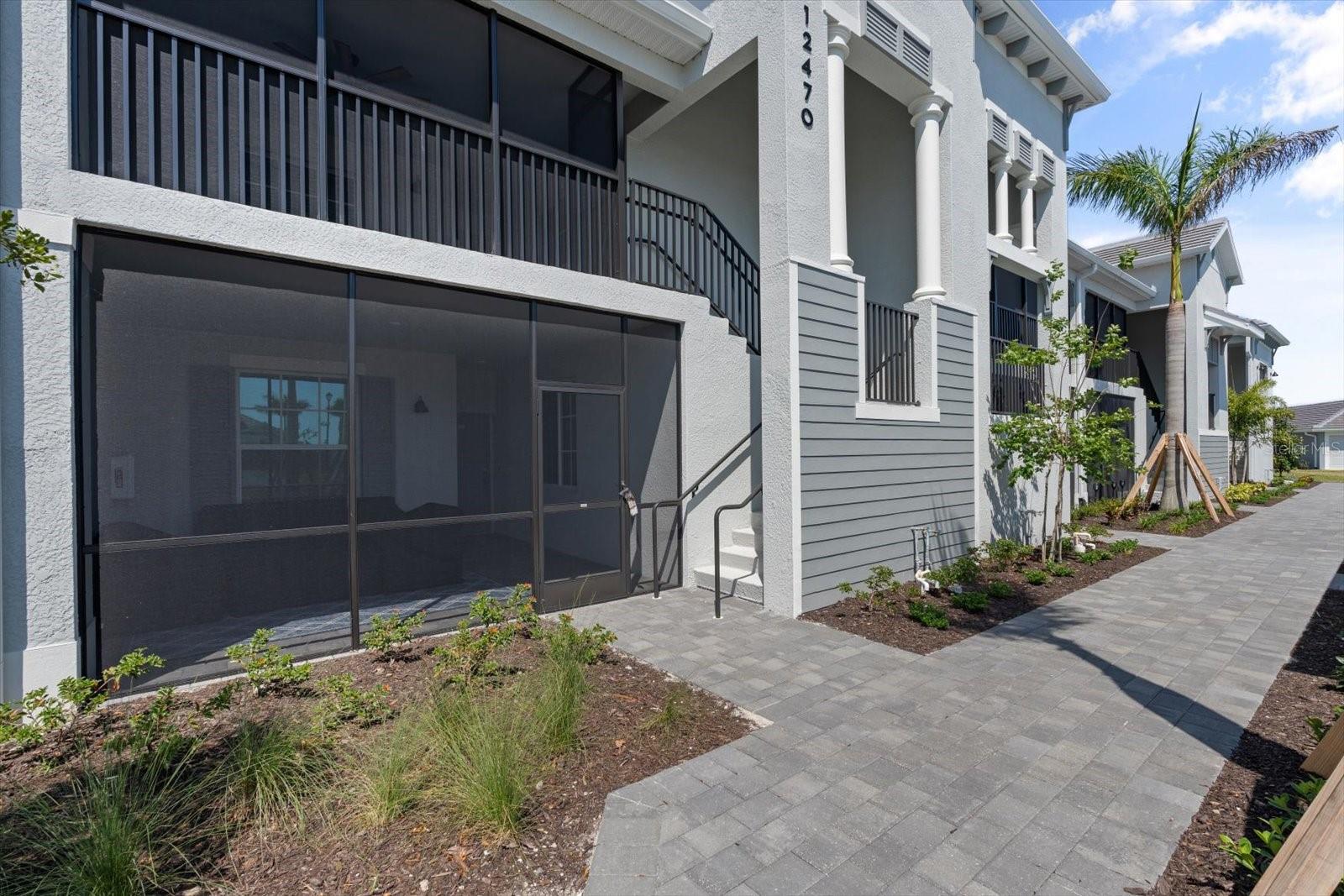 WELLEN PARK GOLF AND COUNTRY CLUB - Residential Lease