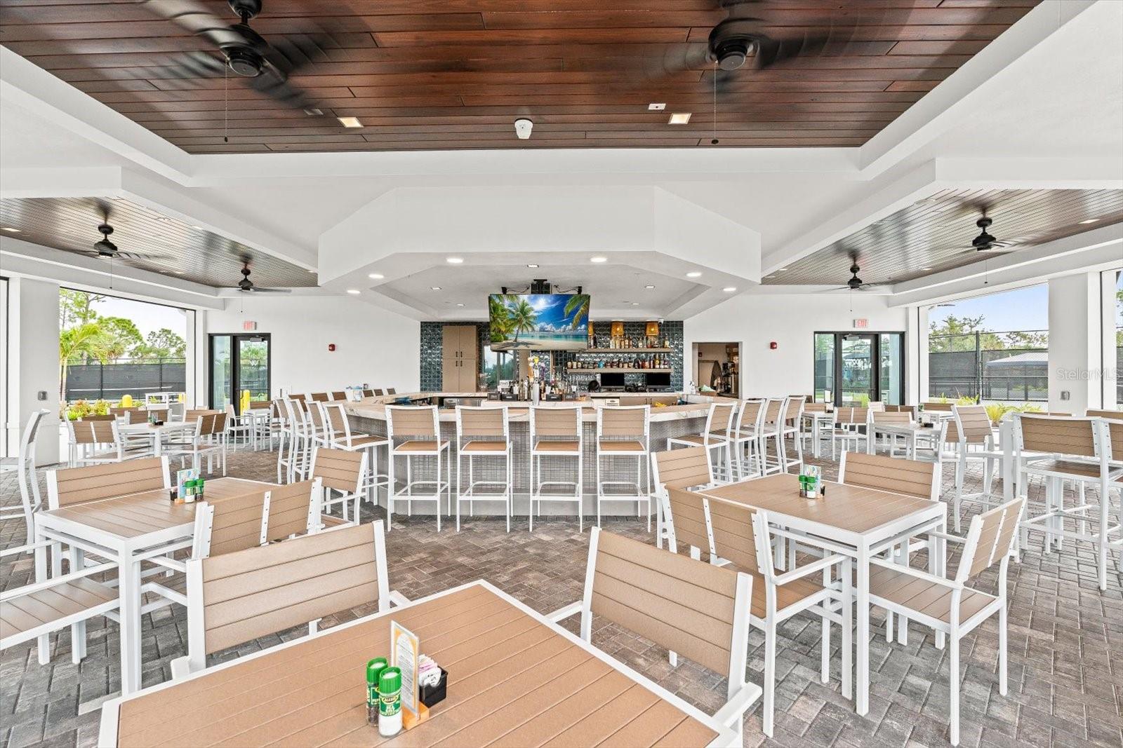 WELLEN PARK GOLF AND COUNTRY CLUB - Residential Lease