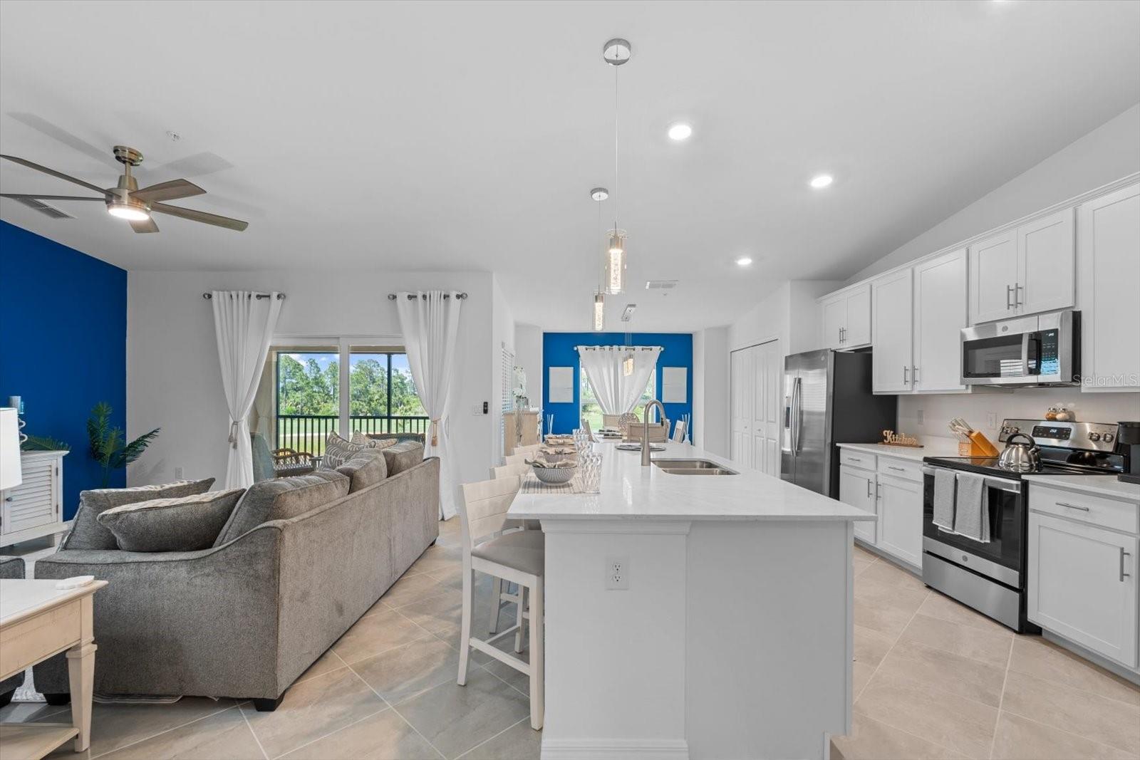 WELLEN PARK GOLF AND COUNTRY CLUB - Residential Lease