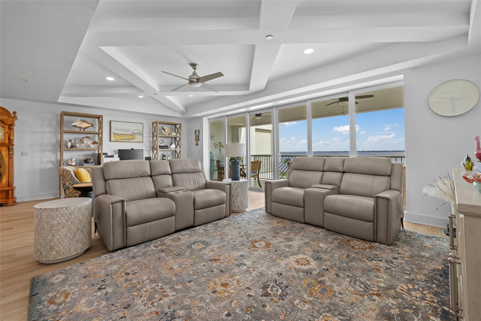 1425 PARK BEACH CIRCLE 1310