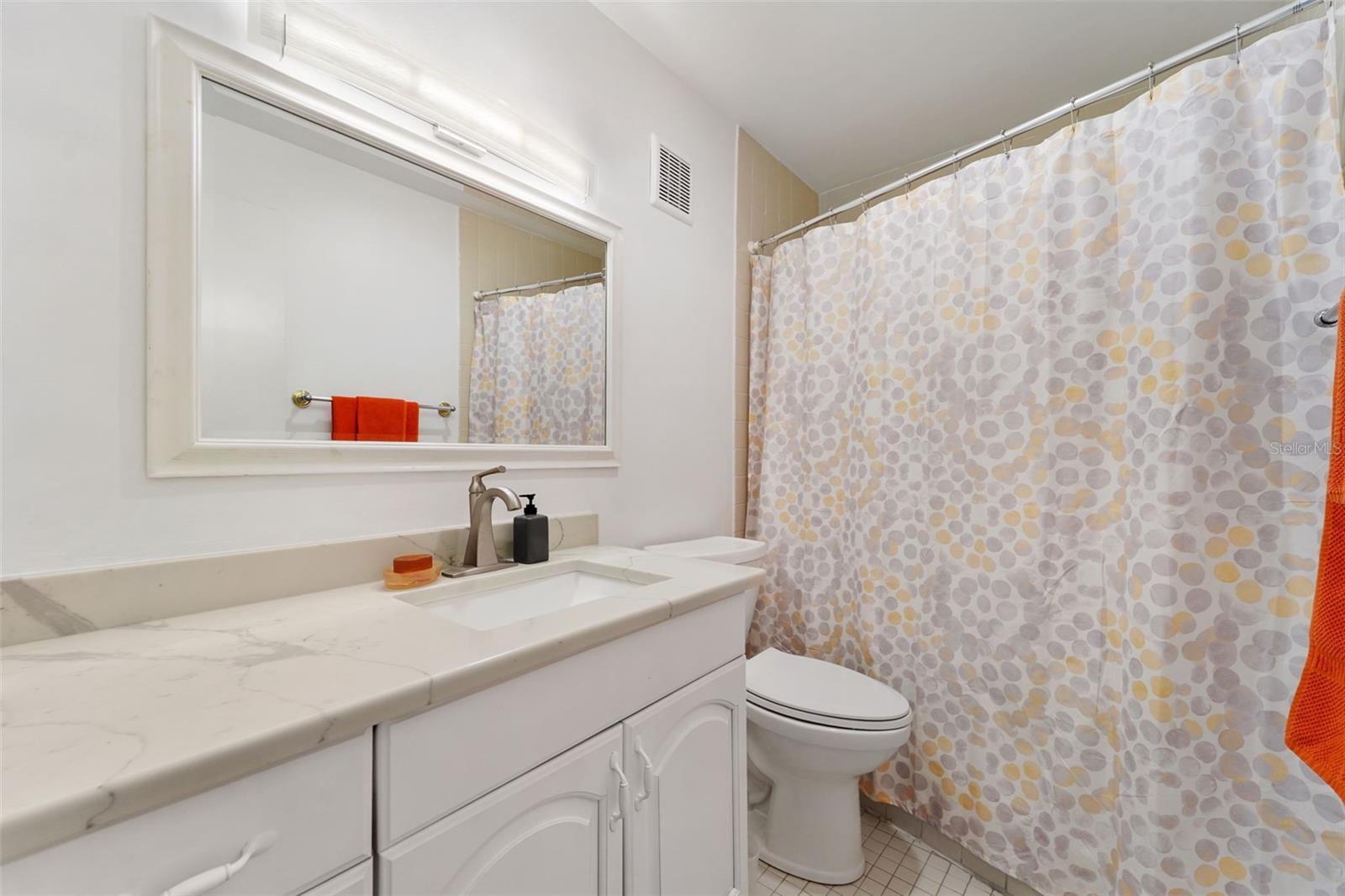 RACQUET CLUB NORTHEAST CONDO THE - Residential