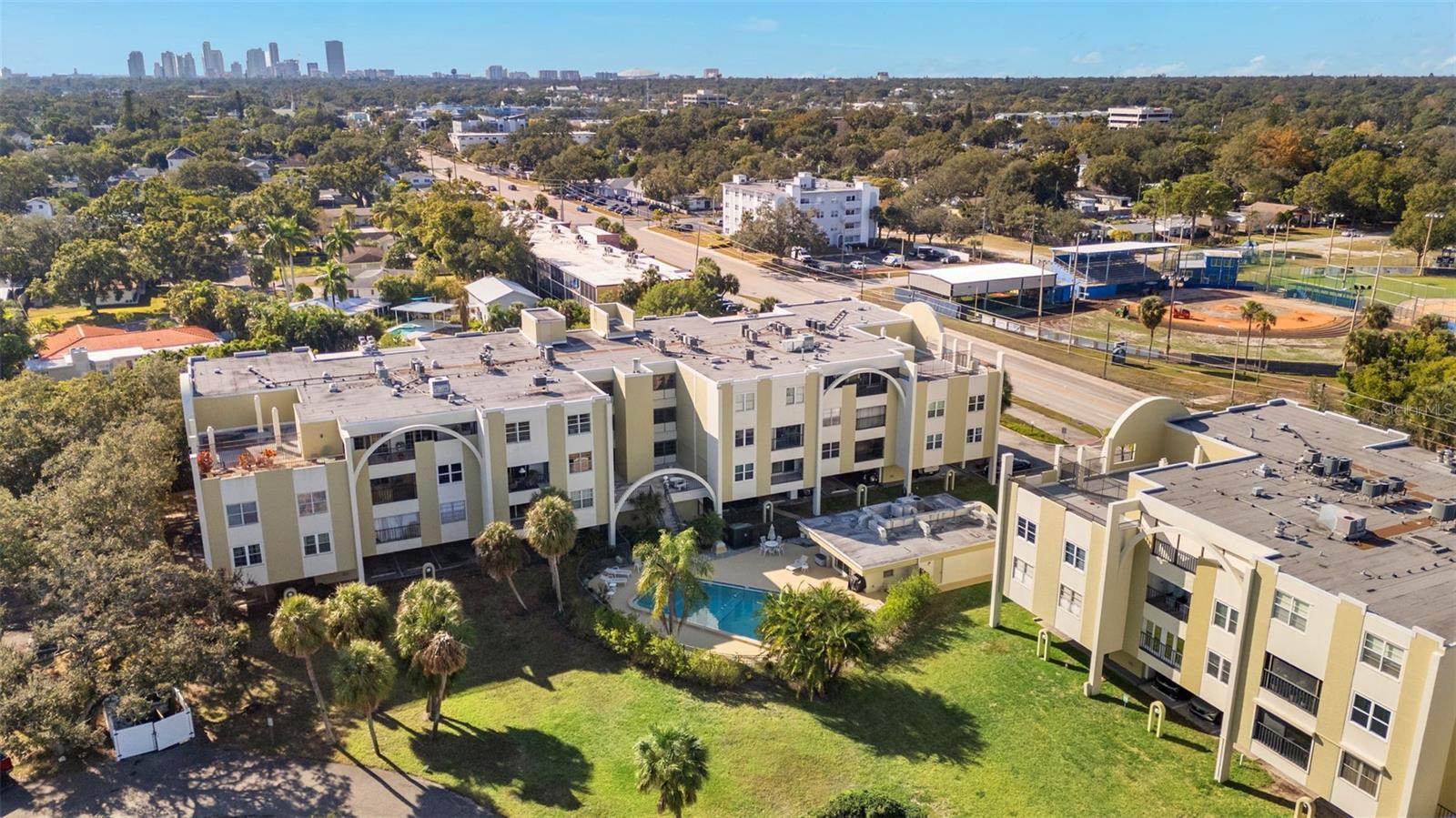 RACQUET CLUB NORTHEAST CONDO THE - Residential