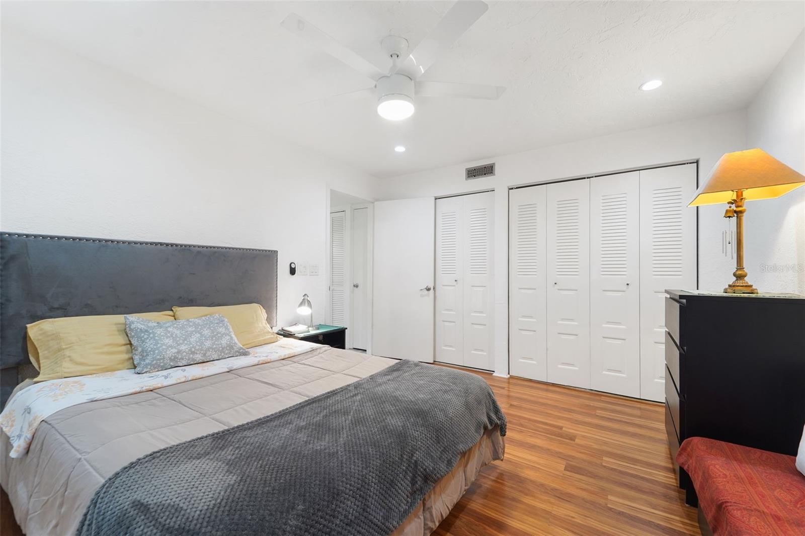 RACQUET CLUB NORTHEAST CONDO THE - Residential