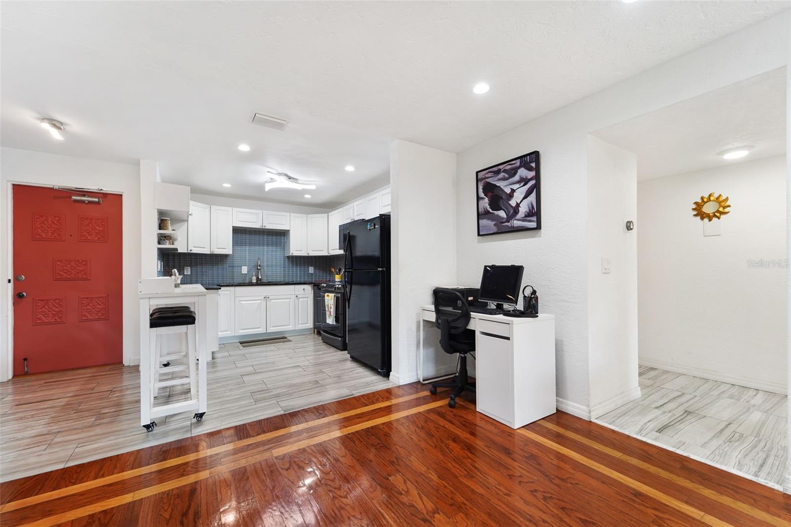 RACQUET CLUB NORTHEAST CONDO THE - Residential