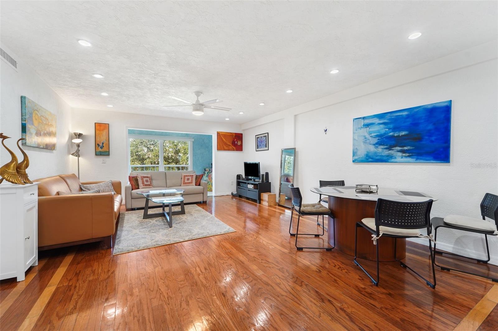 RACQUET CLUB NORTHEAST CONDO THE - Residential