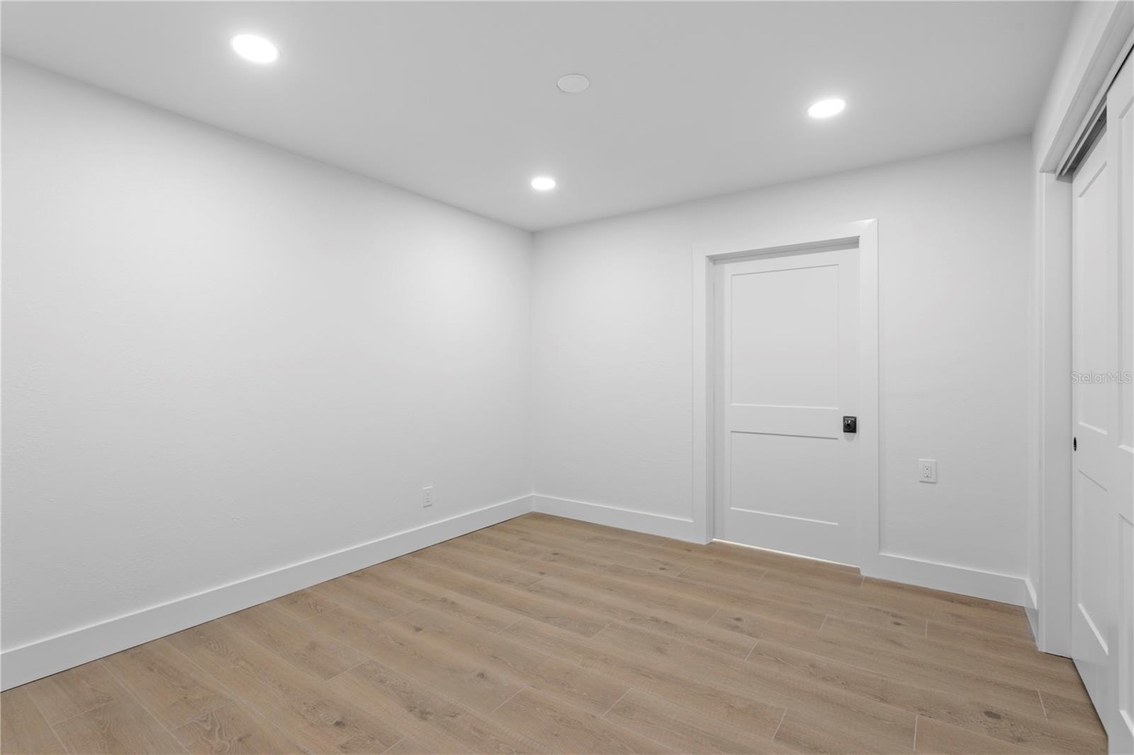 NORTH EAST PARK SHORES 1ST ADD - Residential