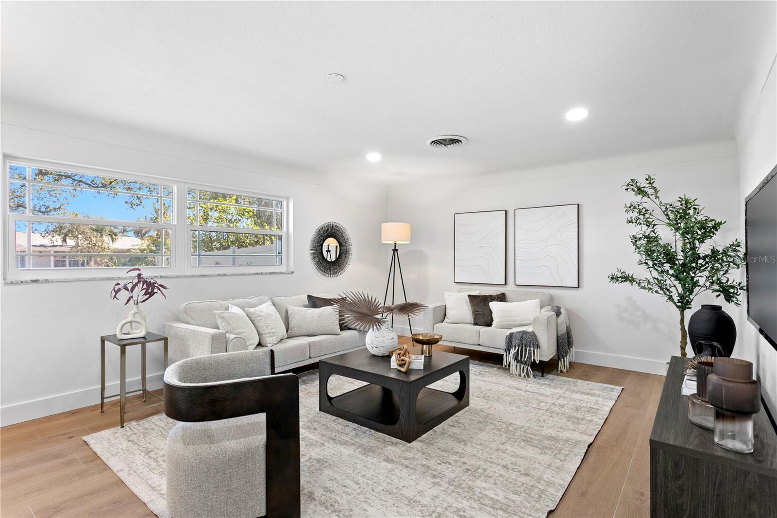 NORTH EAST PARK SHORES 1ST ADD - Residential