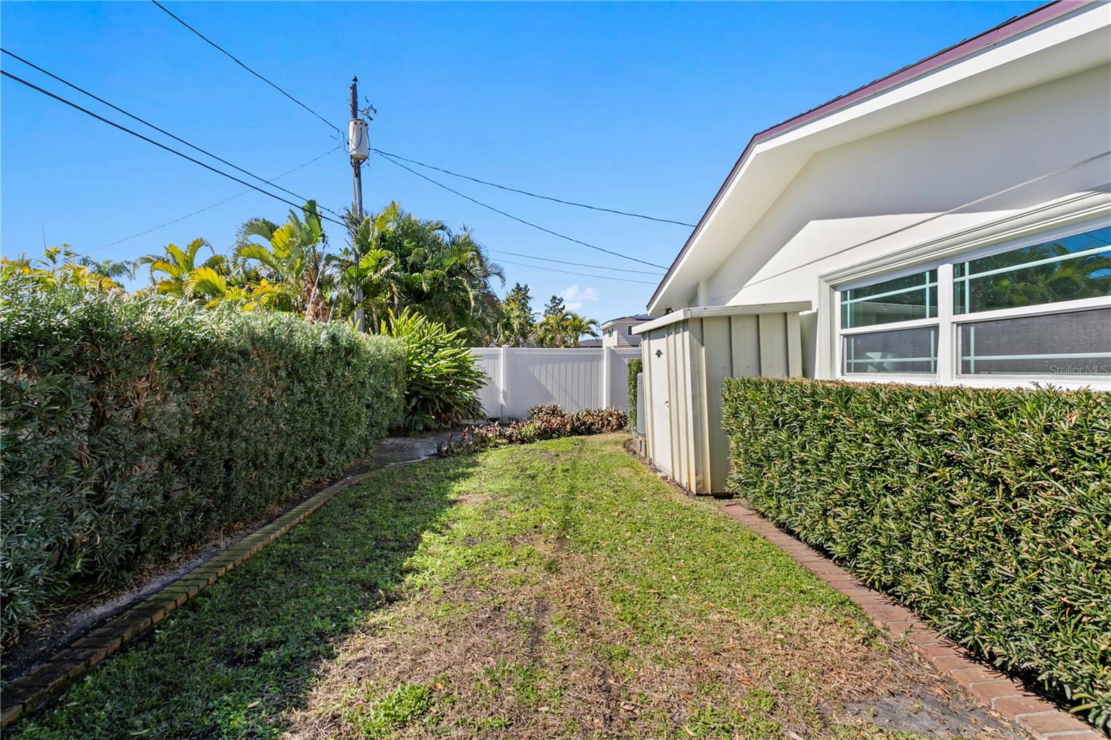 NORTH EAST PARK SHORES 1ST ADD - Residential