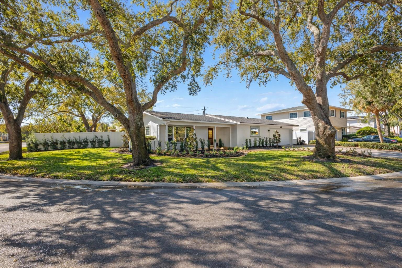 NORTH EAST PARK SHORES 1ST ADD - Residential