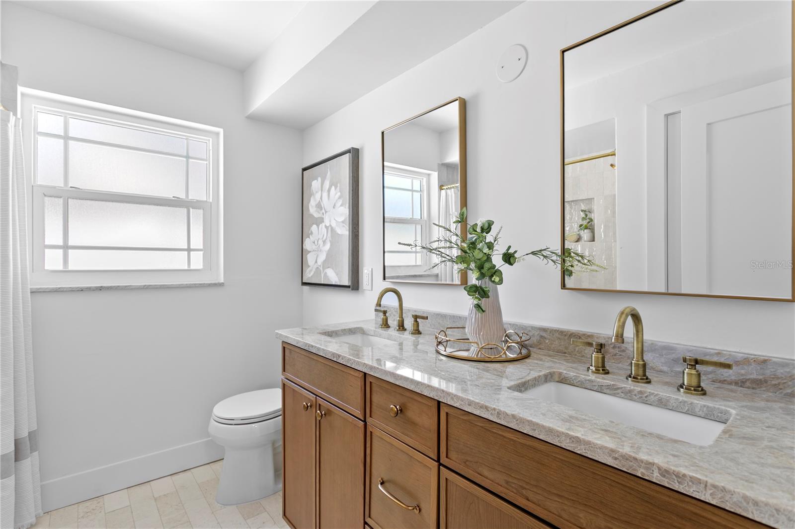 NORTH EAST PARK SHORES 1ST ADD - Residential