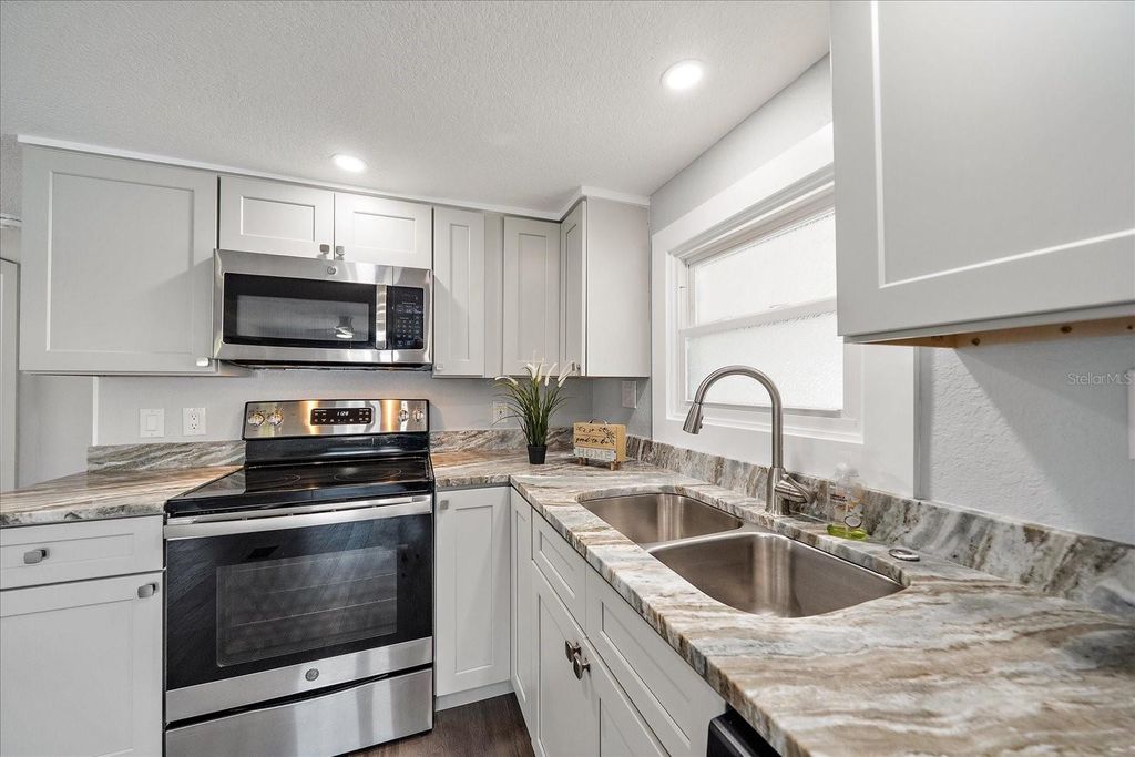 Photo of 30 Flores Drive, Palmetto, FL 34221 (MLS # A4690090)