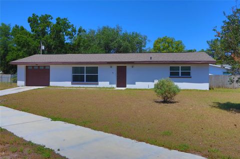Photo of 5729 13th Street, Zephyrhills, FL 33542 (MLS # TB8346737)