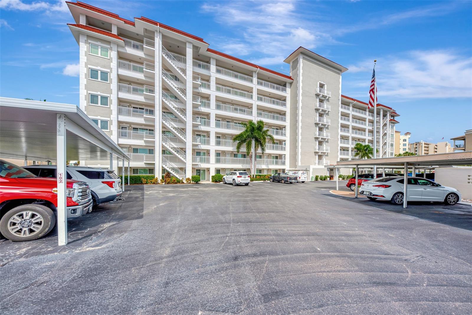 GULF TWIN TOWERS - Residential