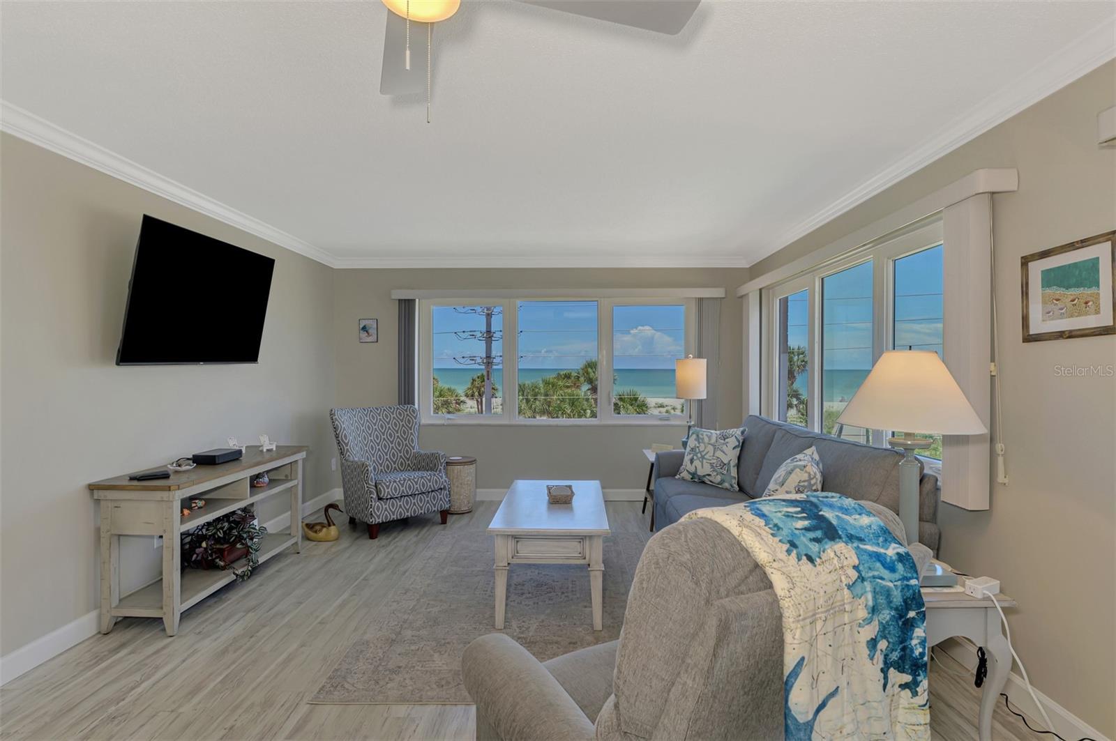 GULF TWIN TOWERS - Residential