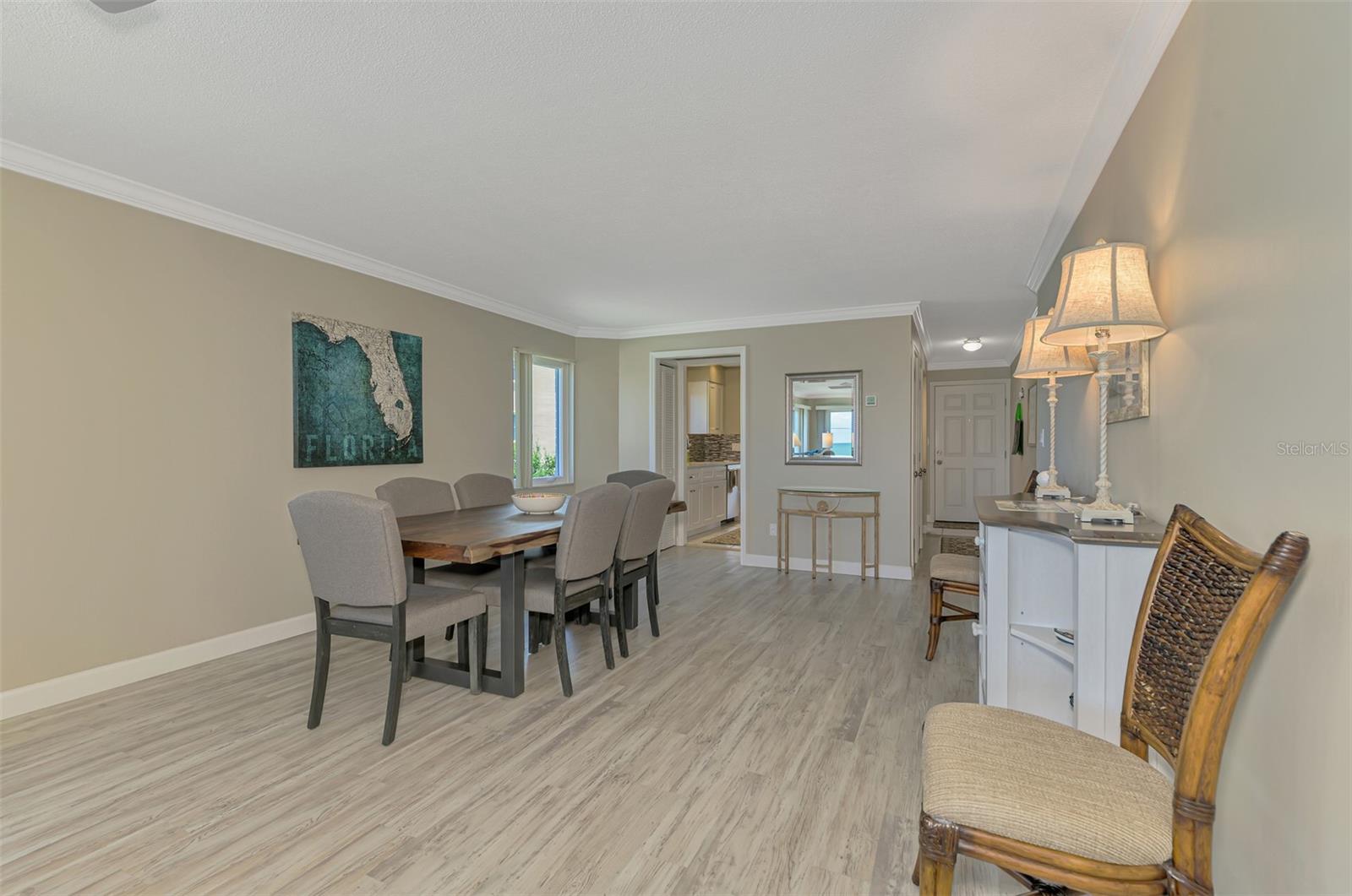 GULF TWIN TOWERS - Residential
