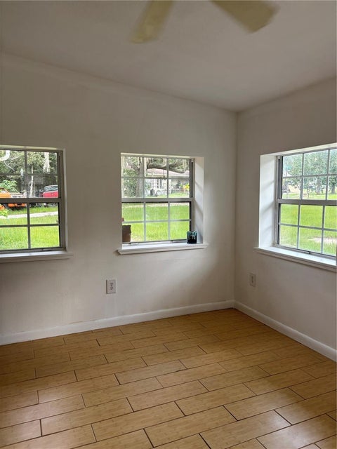 Tiny photo for 13381 SE 106th Court, Ocklawaha, FL 32179 (MLS # G5117124)