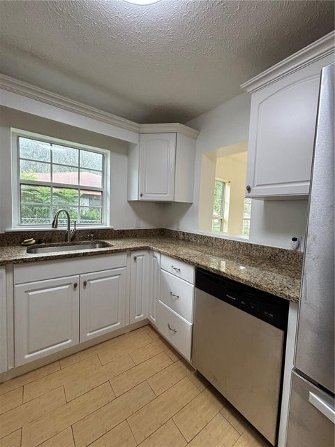 Tiny photo for 13381 SE 106th Court, Ocklawaha, FL 32179 (MLS # G5117124)