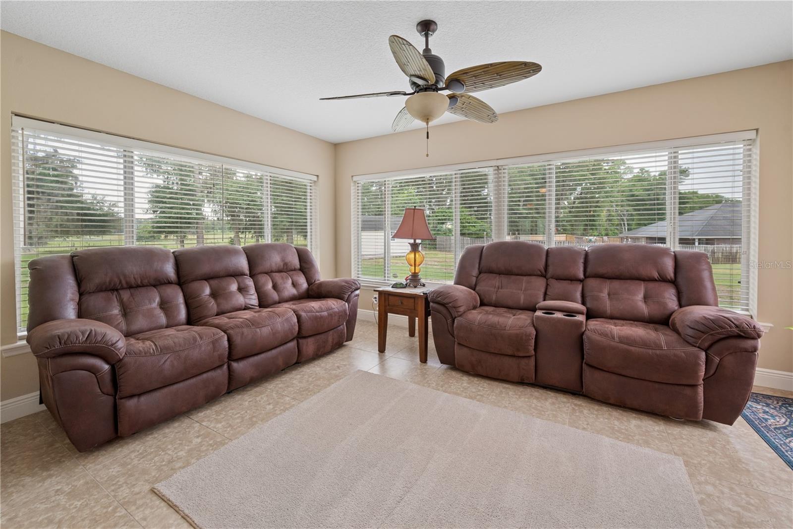 EMERALD COVE SUB PH 2 - Residential