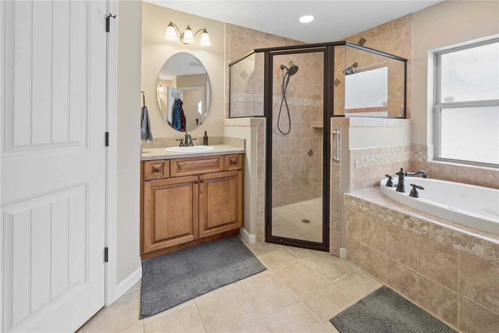 EMERALD COVE SUB PH 2 - Residential