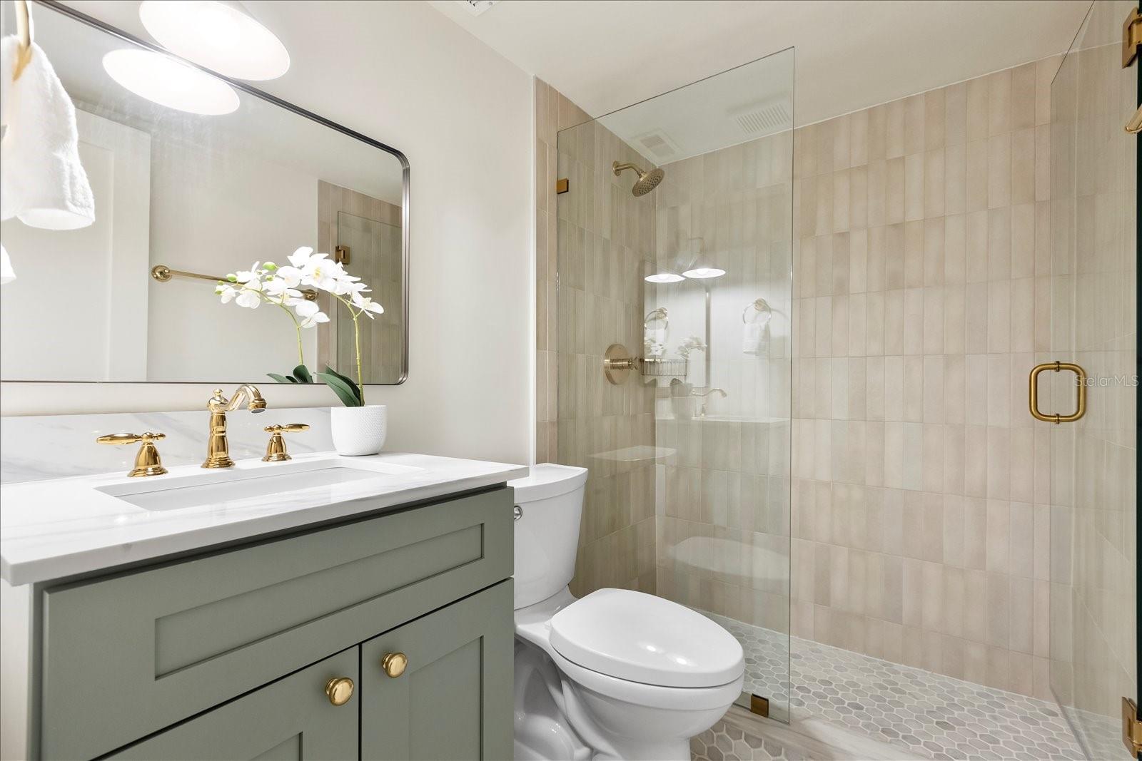 ANDALUCIA APTS - Residential