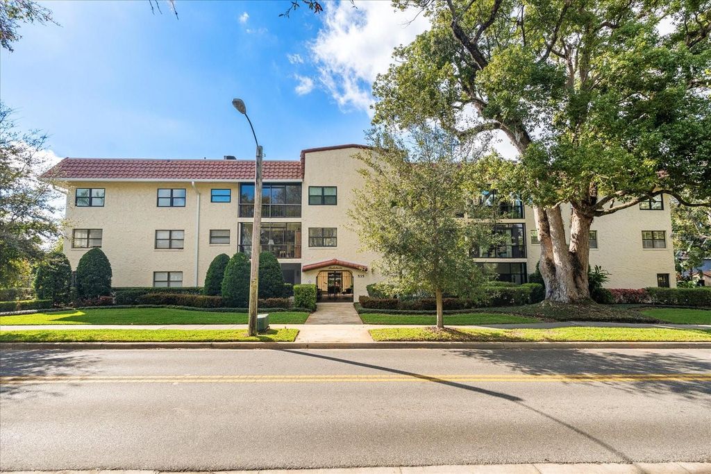 Photo of 535 N Interlachen Avenue #106, Winter Park, FL 32789 (MLS # O6376040)