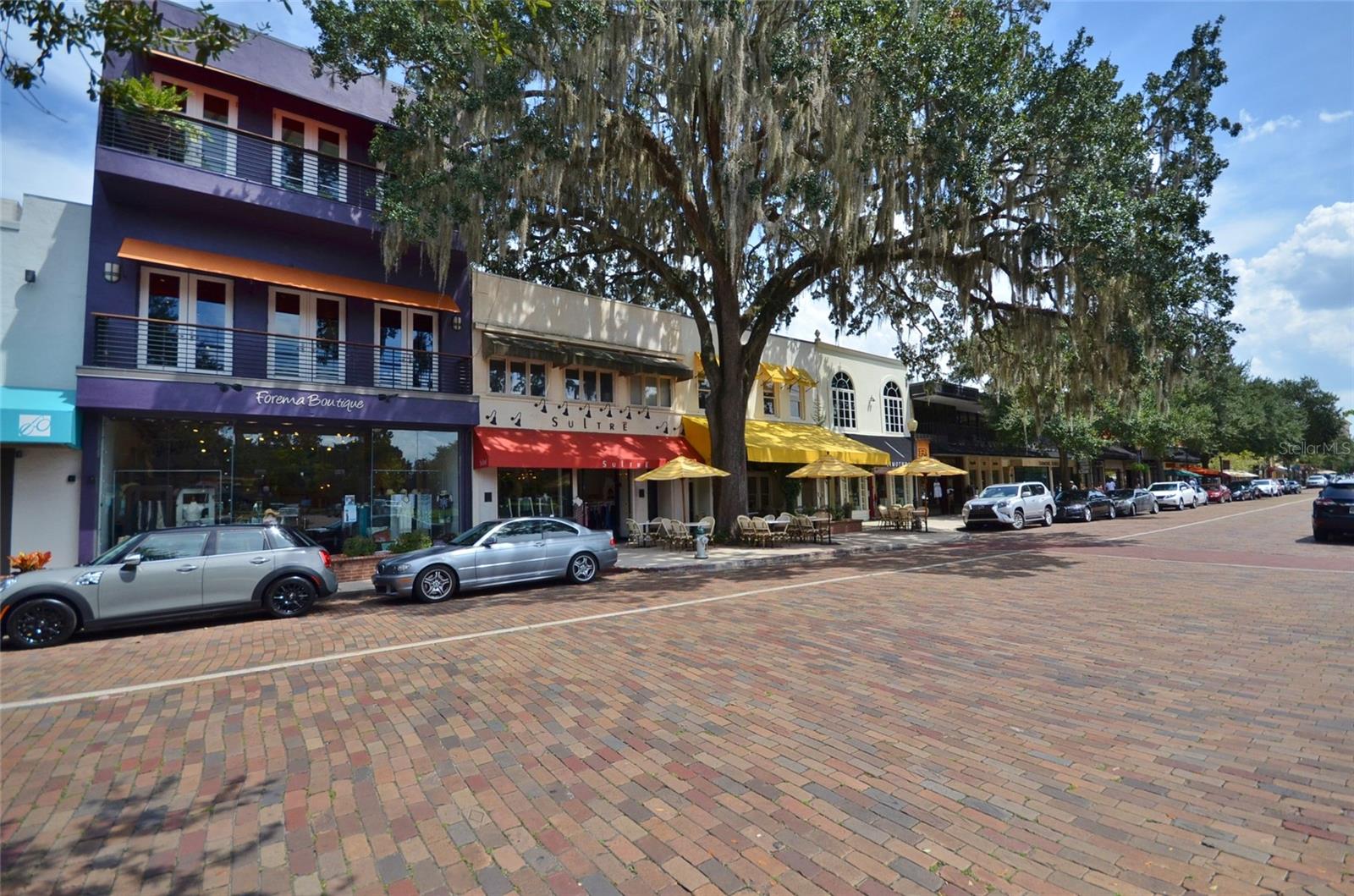 ANDALUCIA APTS - Residential