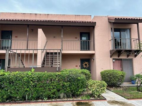 A home in LAKE WALES