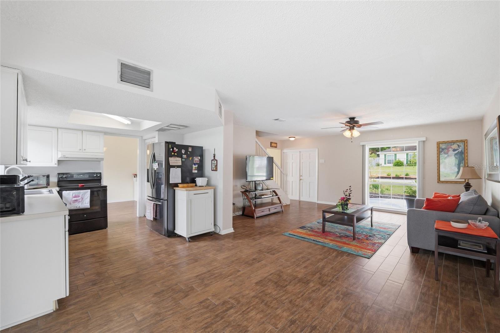 3643 WOODHILL DRIVE
