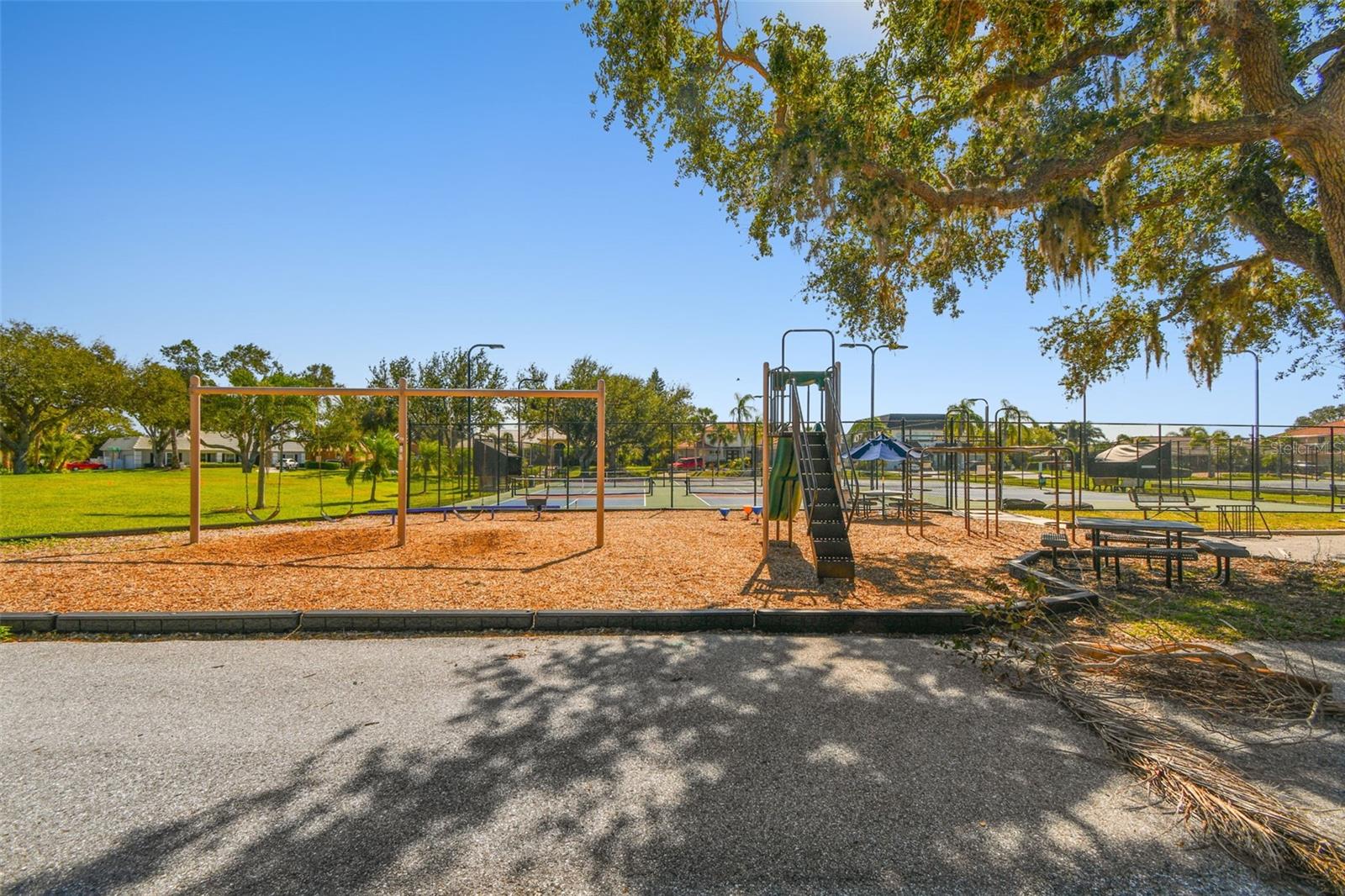 SOUTHBAY YACHT & RACQUET CLUB - Residential