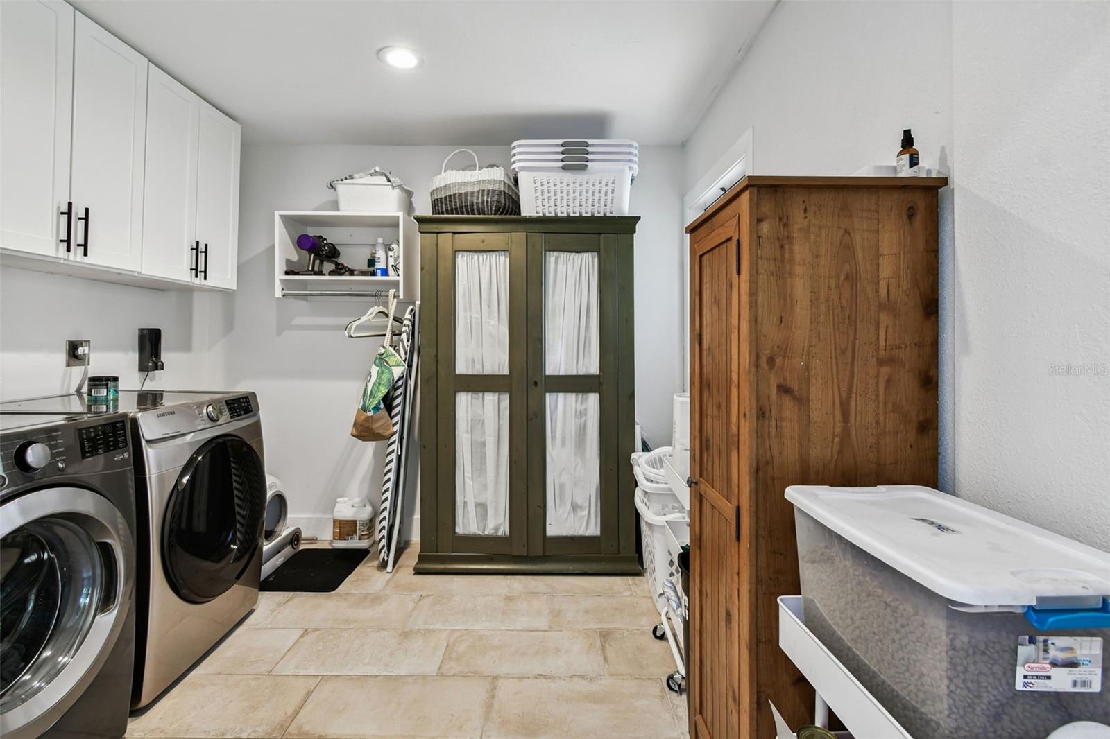 SOUTHBAY YACHT & RACQUET CLUB - Residential