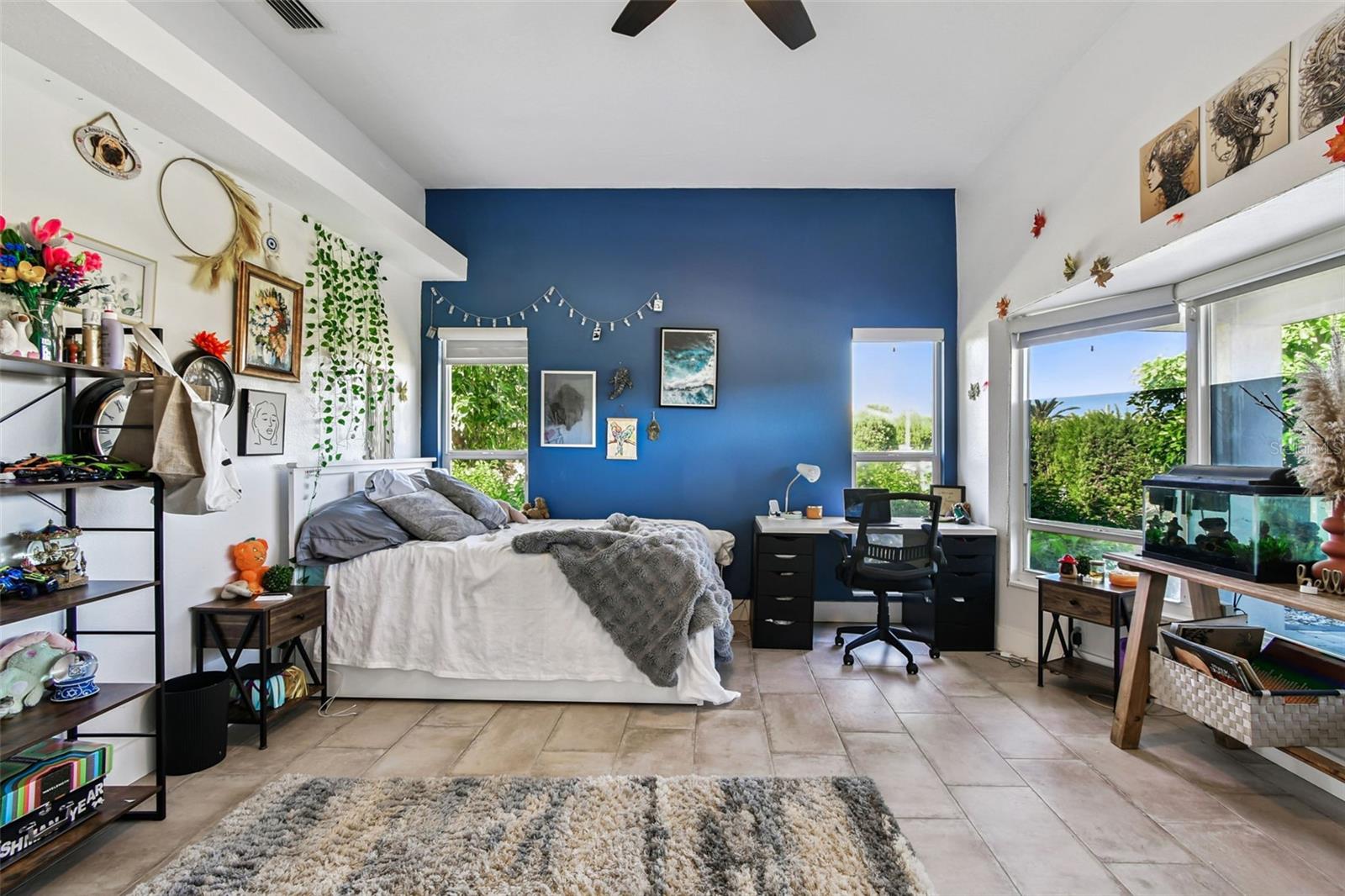 SOUTHBAY YACHT & RACQUET CLUB - Residential