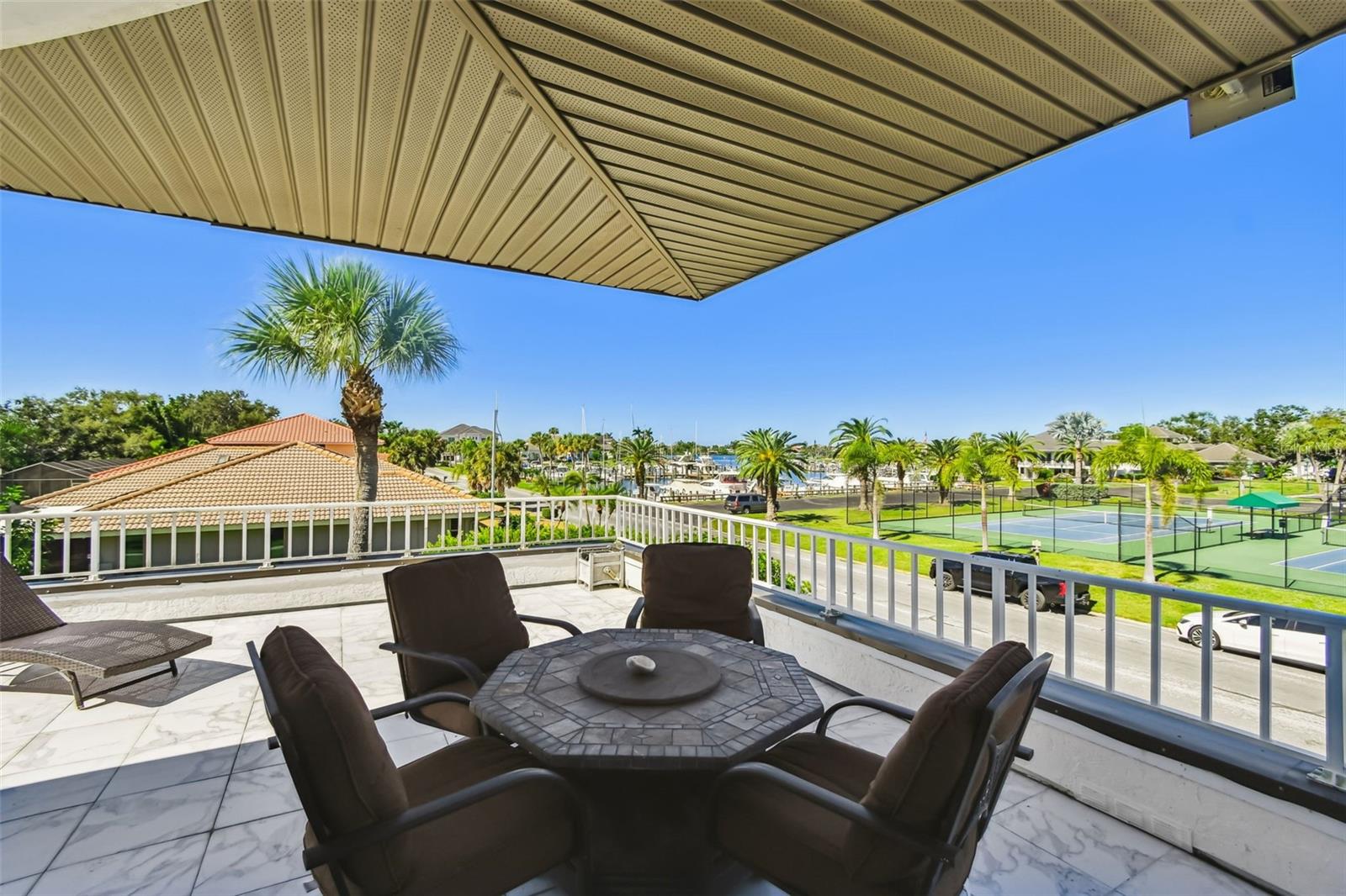 SOUTHBAY YACHT & RACQUET CLUB - Residential