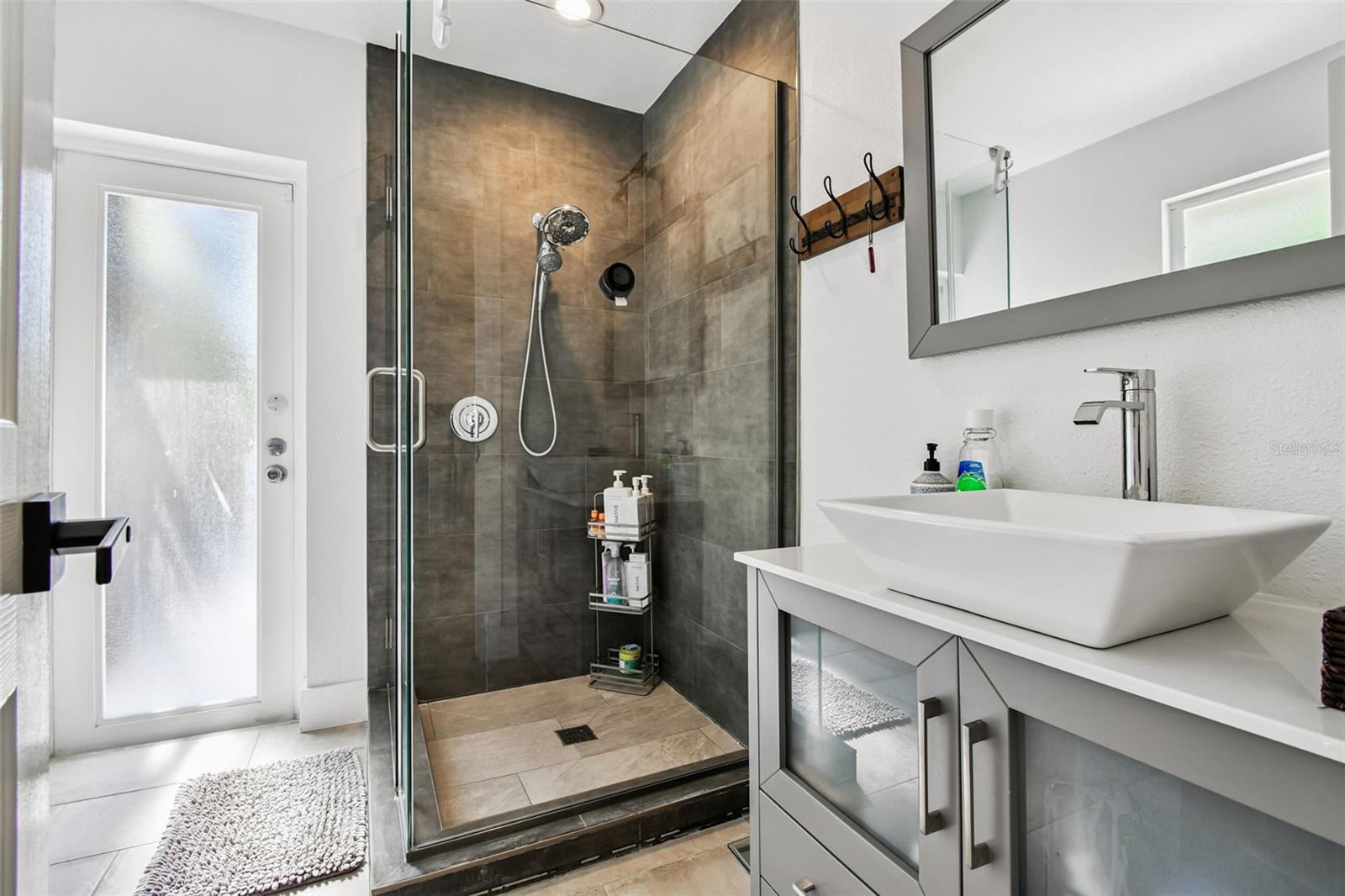 SOUTHBAY YACHT & RACQUET CLUB - Residential