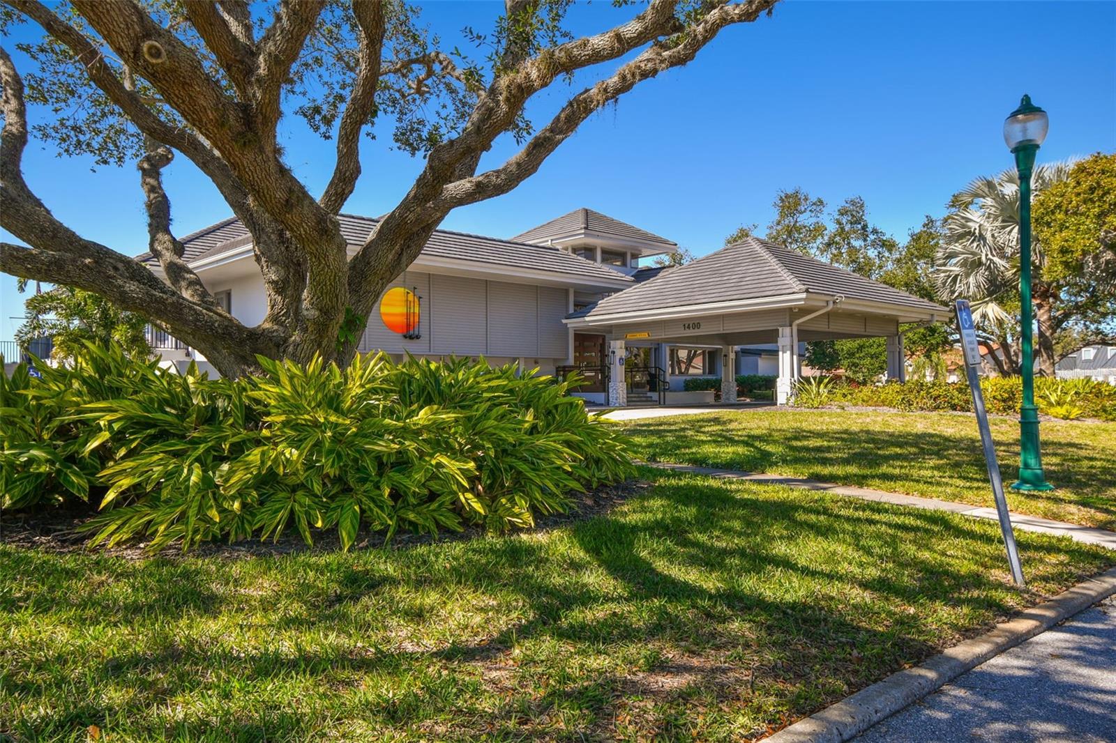 SOUTHBAY YACHT & RACQUET CLUB - Residential