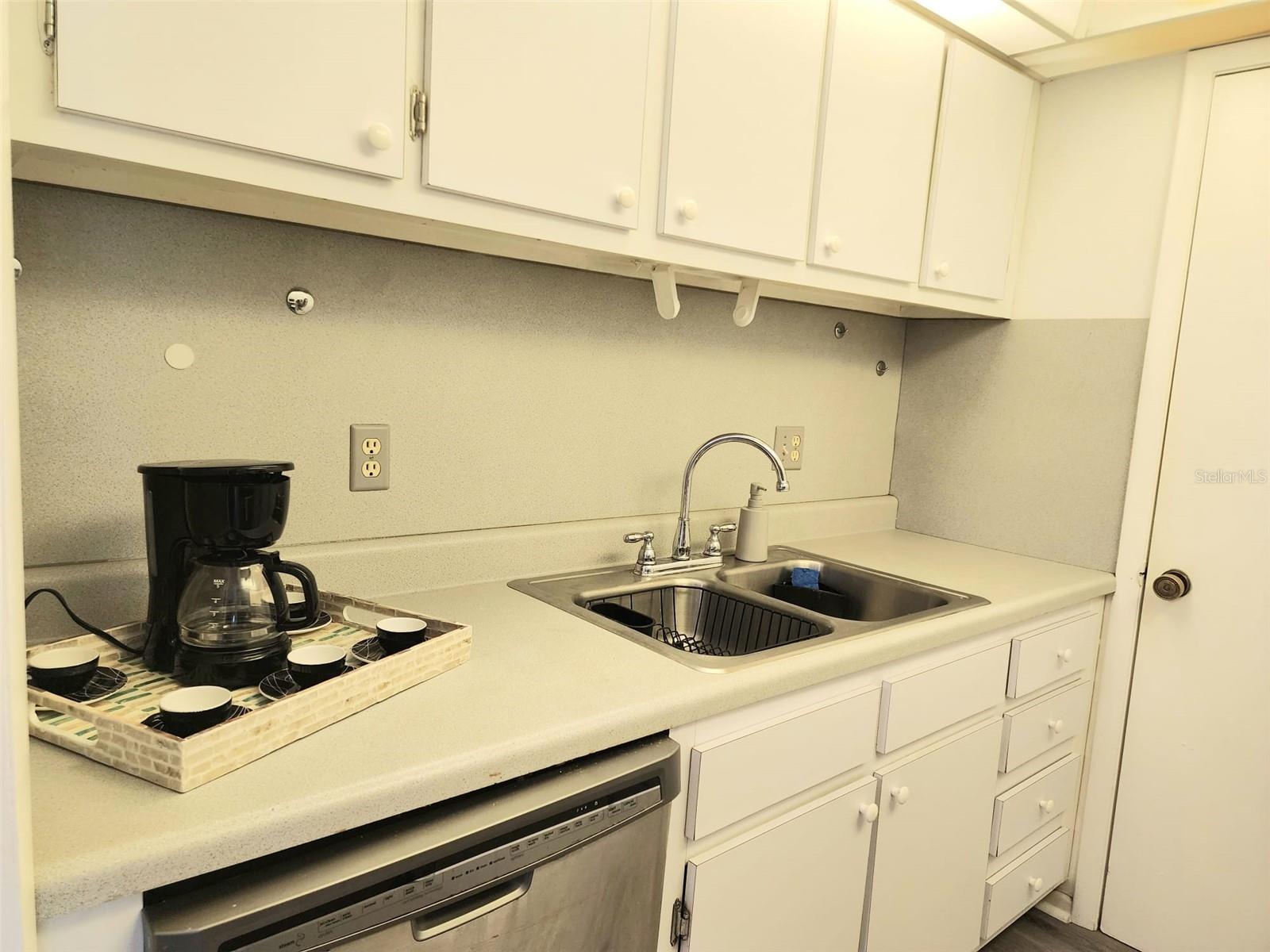 VILLAGE BROOKE SEC 1 - Residential Lease